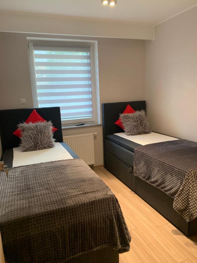 Apartament One Ogrodek I Parking Гожов Велкополски Екстериор снимка